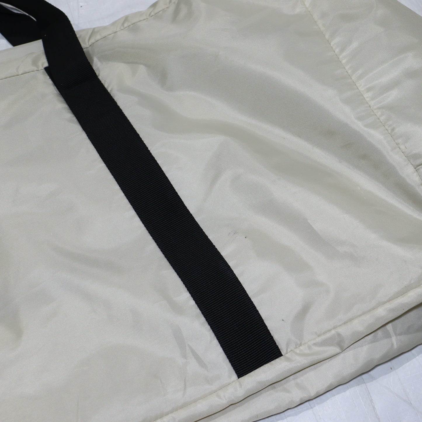 ランドロックアイボリー (TP-671IV)