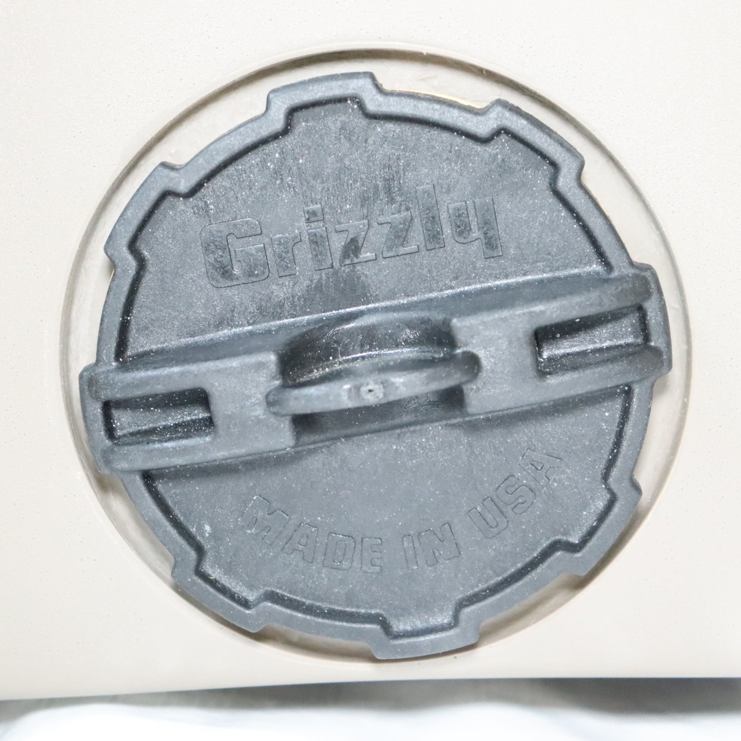 ハードロッククーラー 40QT [容量38L] (UG-302GY)