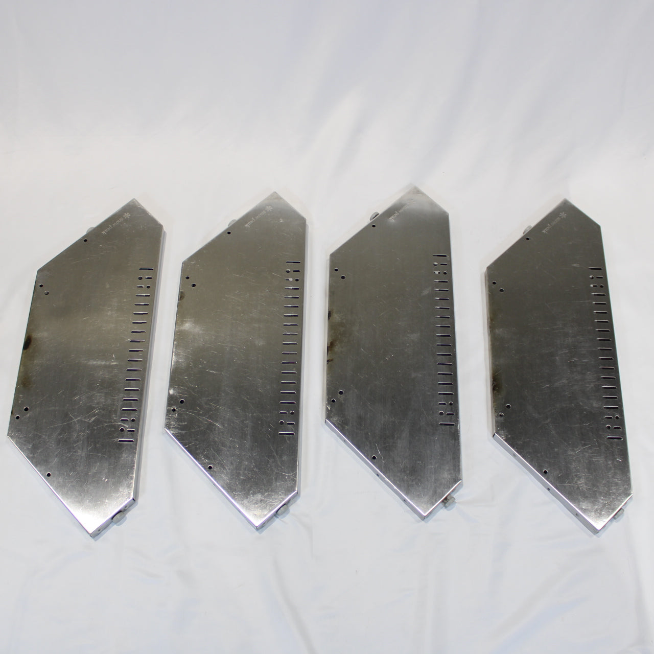 ジカロテーブル (ST-050)