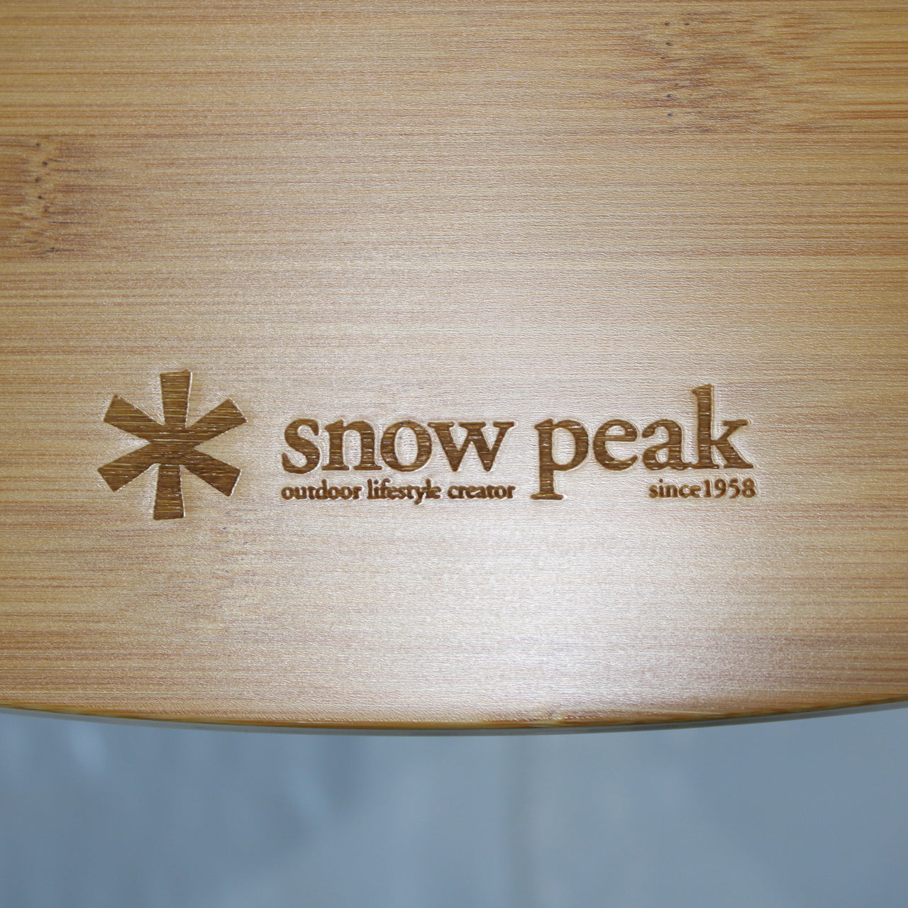 フォールディングテーブルオーバル竹 (LV-231)