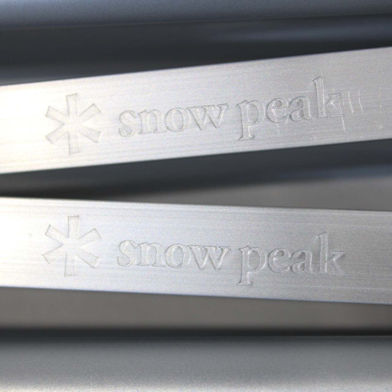 フォールディングテーブルオーバル竹 (LV-231)