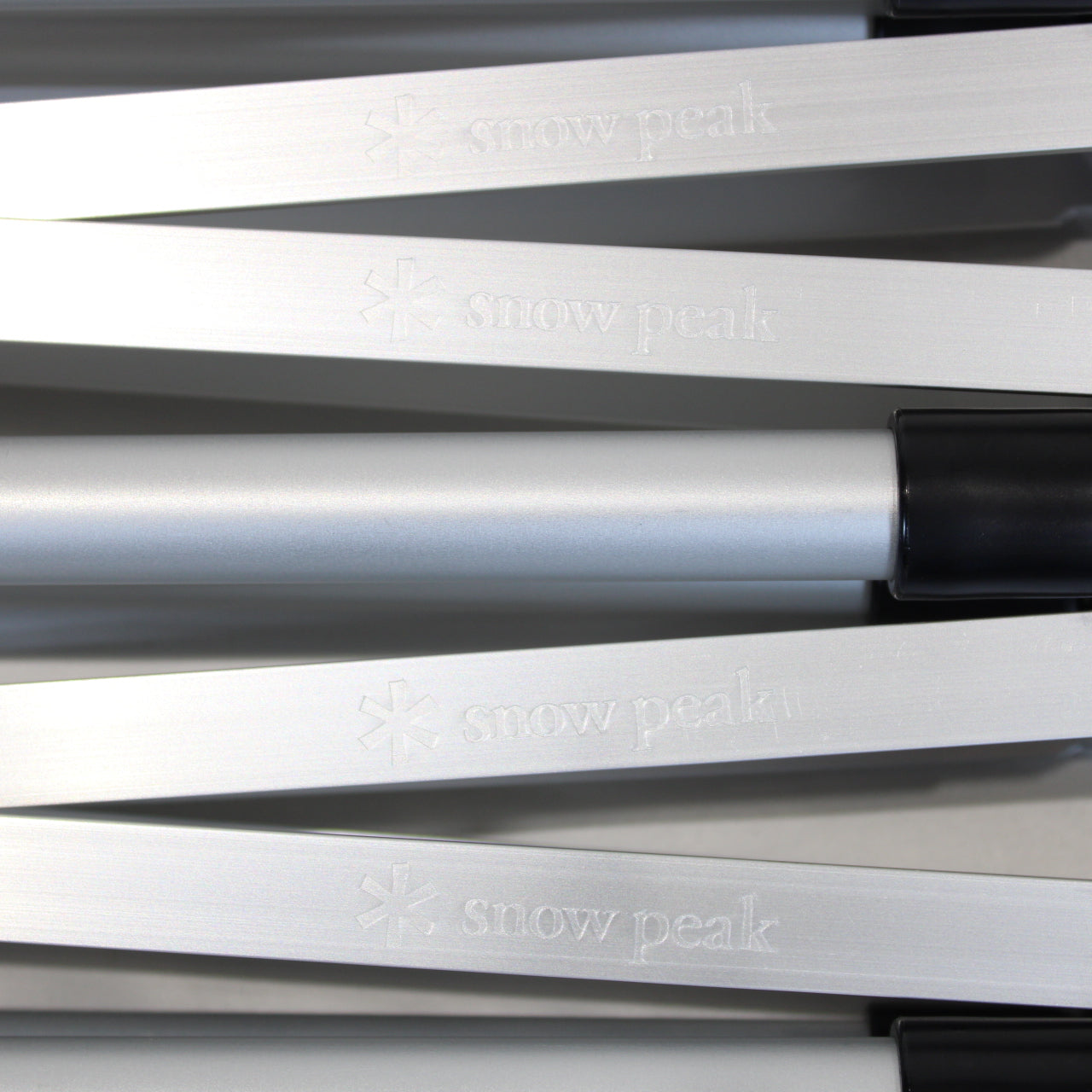 フォールディングテーブルオーバル竹 (LV-231)