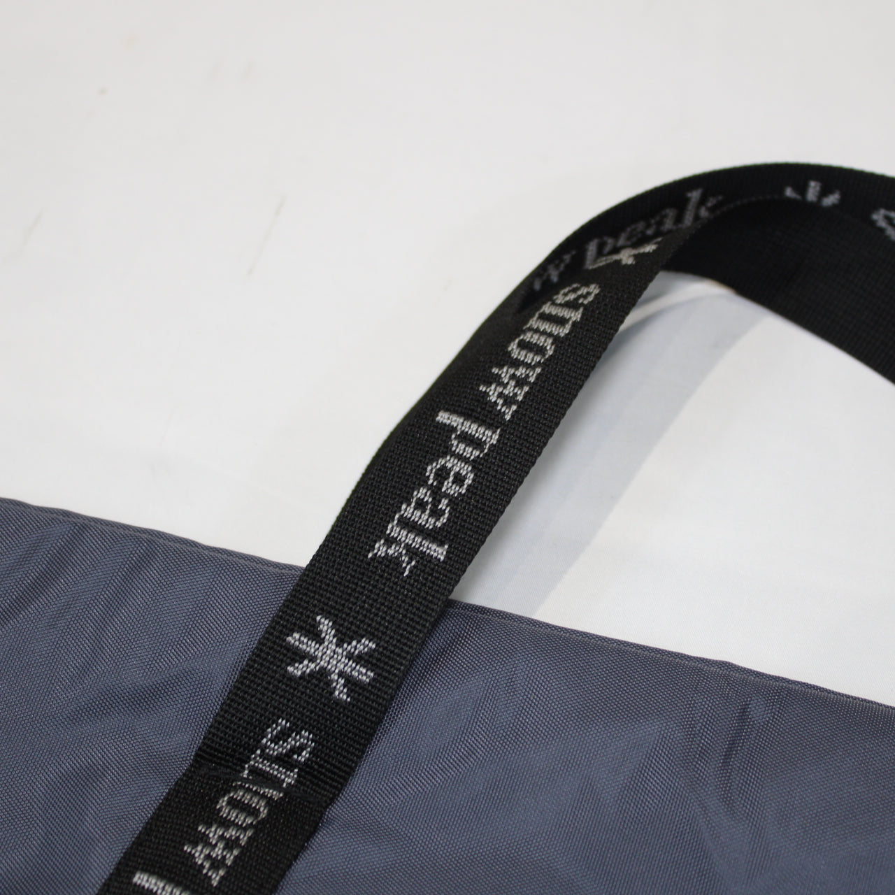 フォールディングテーブルオーバル竹 (LV-231)