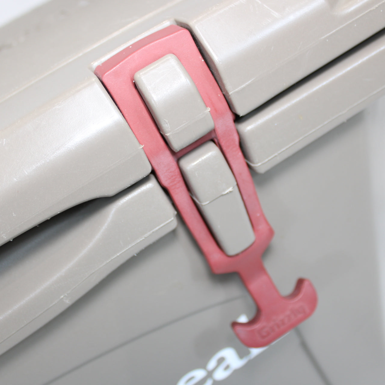 ハードロッククーラー 40QT [容量38L] (UG-302GY)