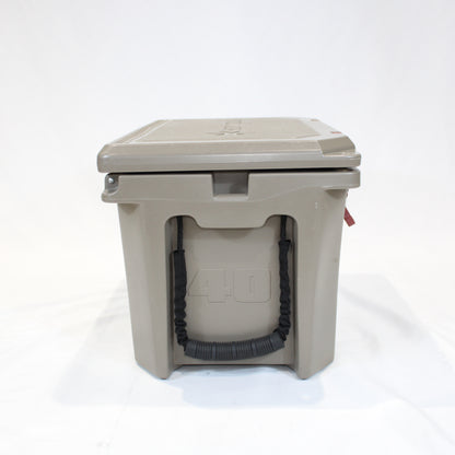 ハードロッククーラー 40QT [容量38L] (UG-302GY)