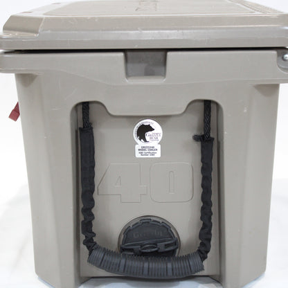 ハードロッククーラー 40QT [容量38L] (UG-302GY)