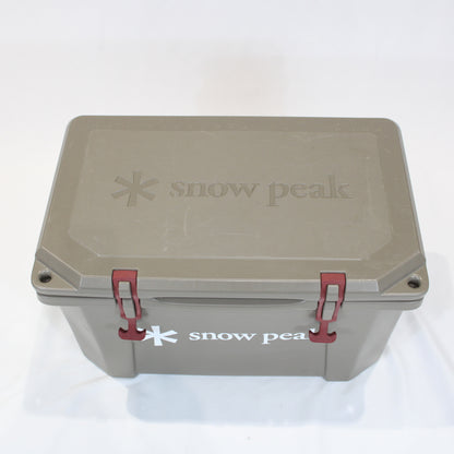 ハードロッククーラー 40QT [容量38L] (UG-302GY)