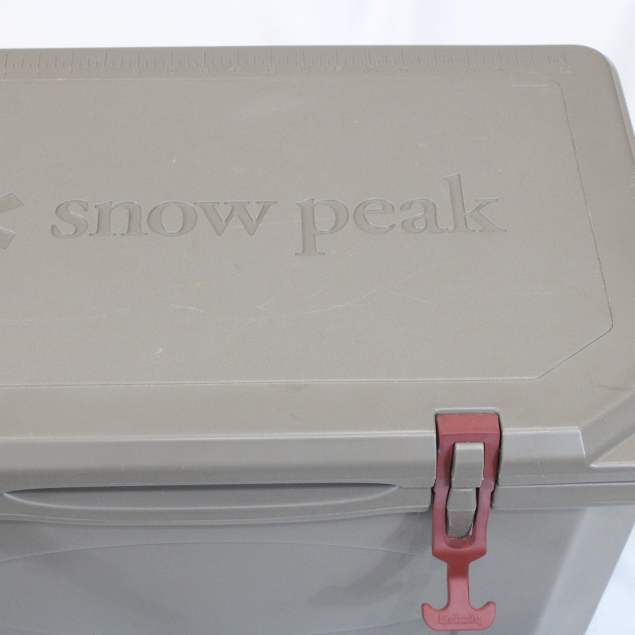 ハードロッククーラー 40QT [容量38L] (UG-302GY)