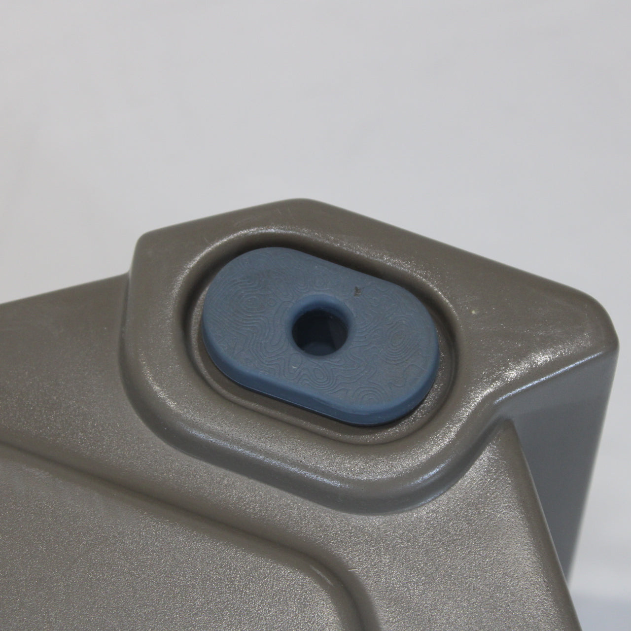 ハードロッククーラー 40QT [容量38L] (UG-302GY)