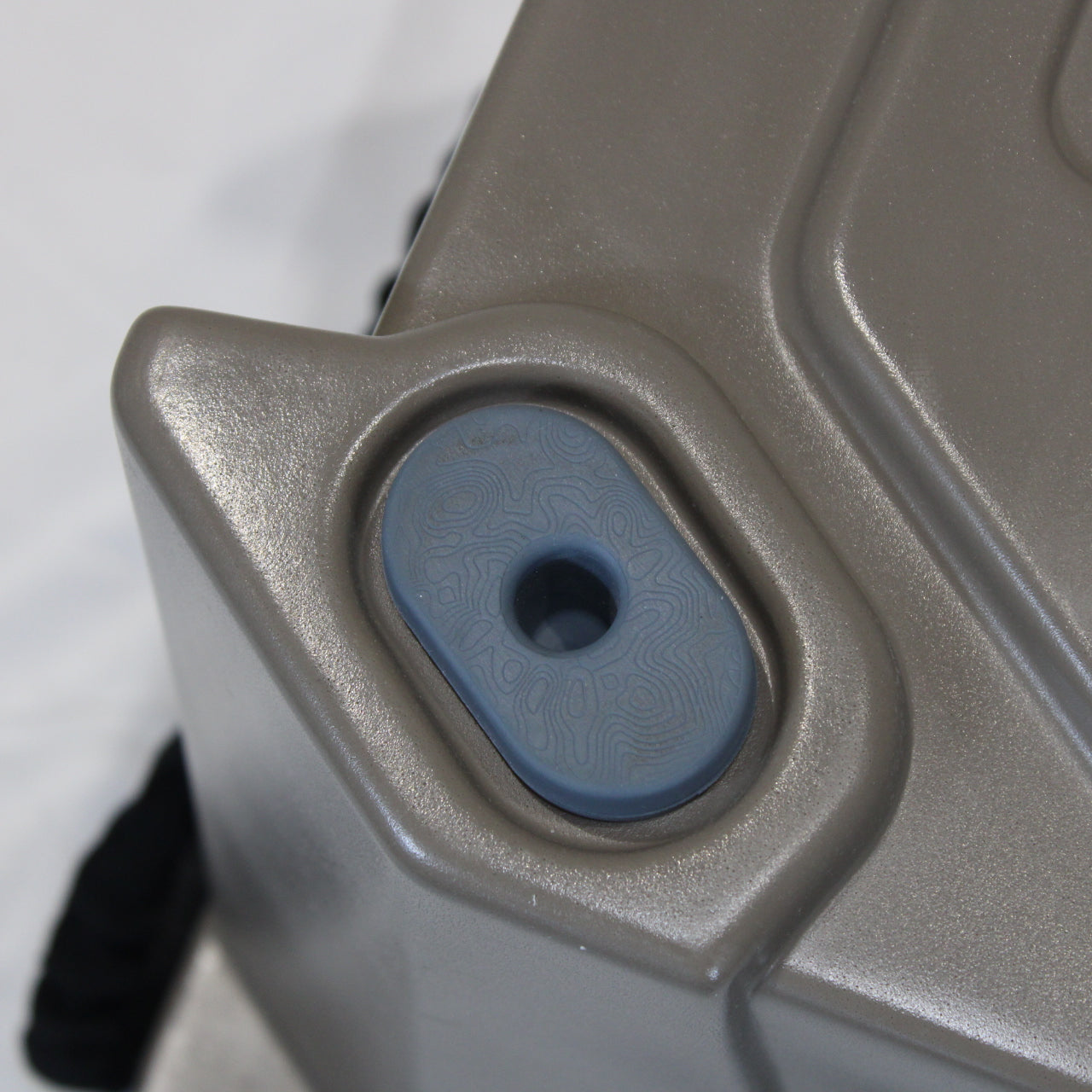 ハードロッククーラー 40QT [容量38L] (UG-302GY)