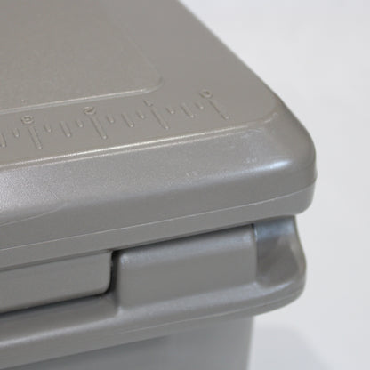 ハードロッククーラー 40QT [容量38L] (UG-302GY)
