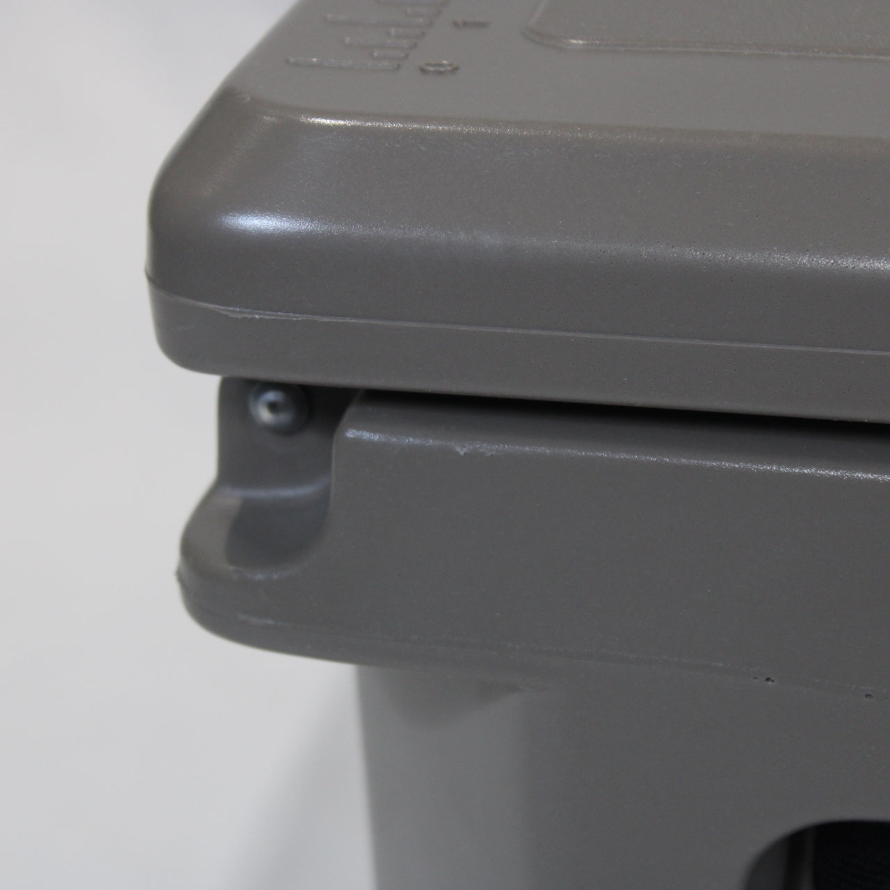 ハードロッククーラー 40QT [容量38L] (UG-302GY)