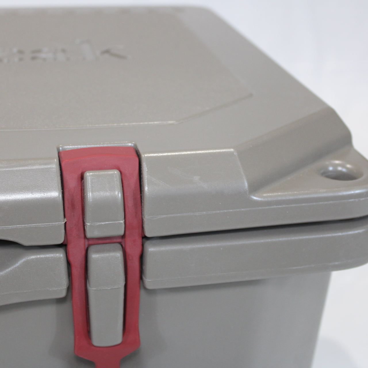 ハードロッククーラー 40QT [容量38L] (UG-302GY)